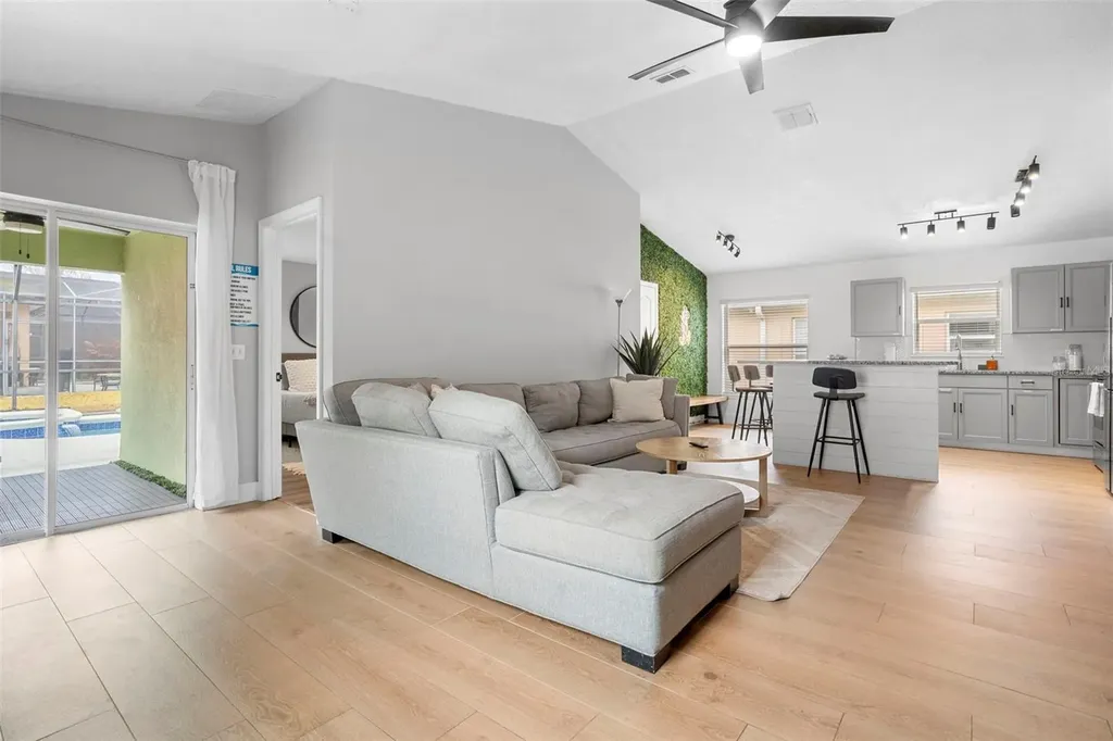 127 Sundown Court Davenport FL 33896