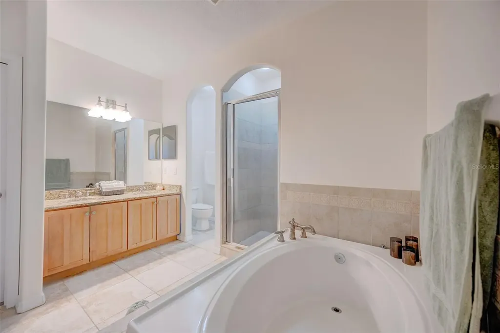 6020 Fishhawk Crossing Boulevard Lithia FL 33547