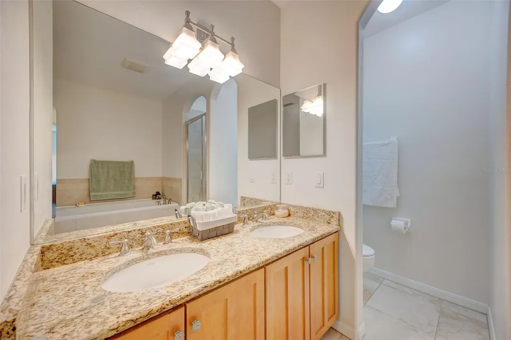 6020 Fishhawk Crossing Boulevard Lithia FL 33547