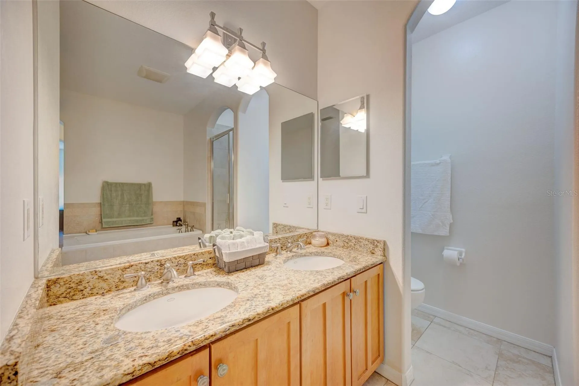 6020 Fishhawk Crossing Boulevard Lithia FL 33547