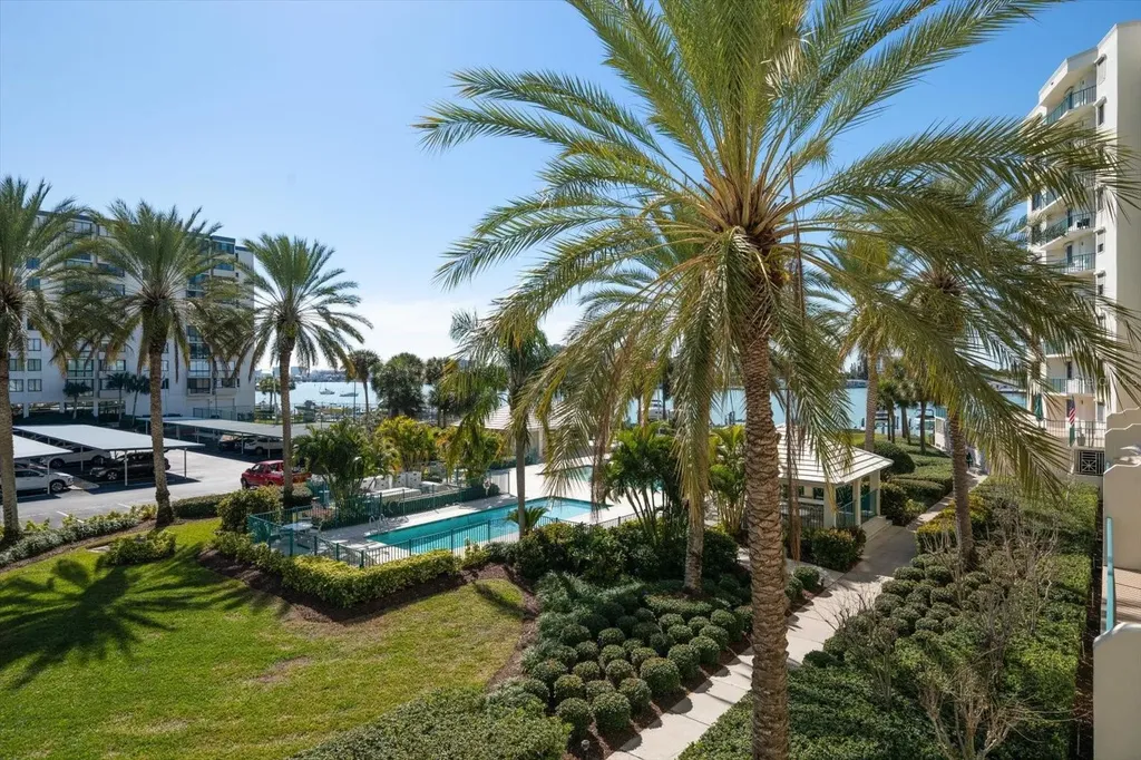 670 Island Way Clearwater Beach FL 33767
