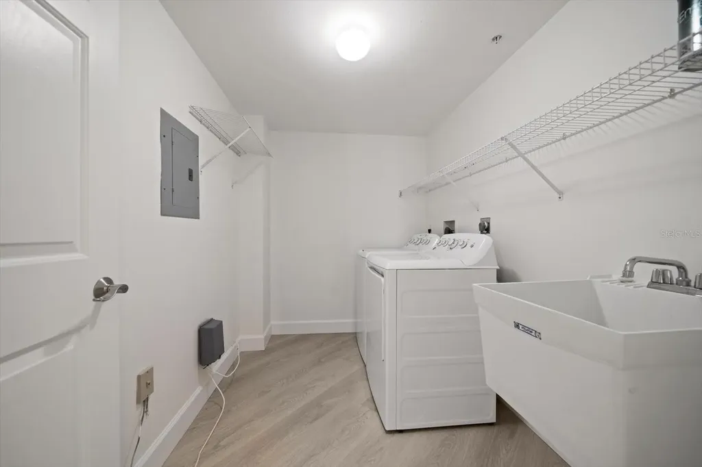 670 Island Way Clearwater Beach FL 33767