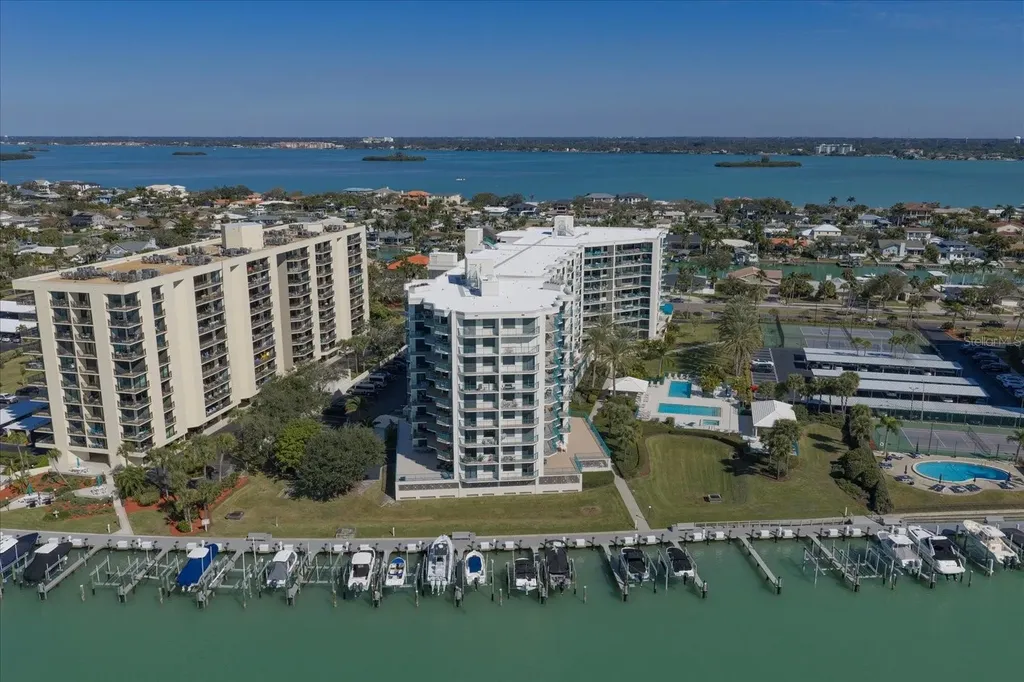 670 Island Way Clearwater Beach FL 33767