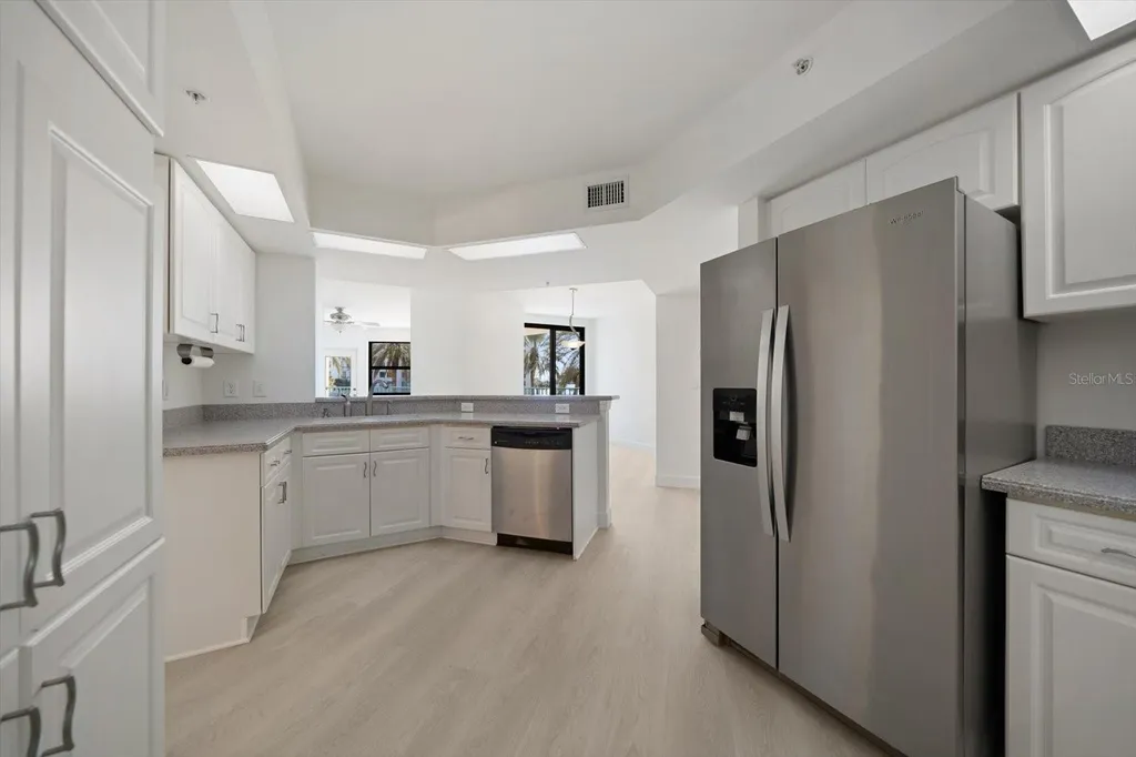 670 Island Way Clearwater Beach FL 33767