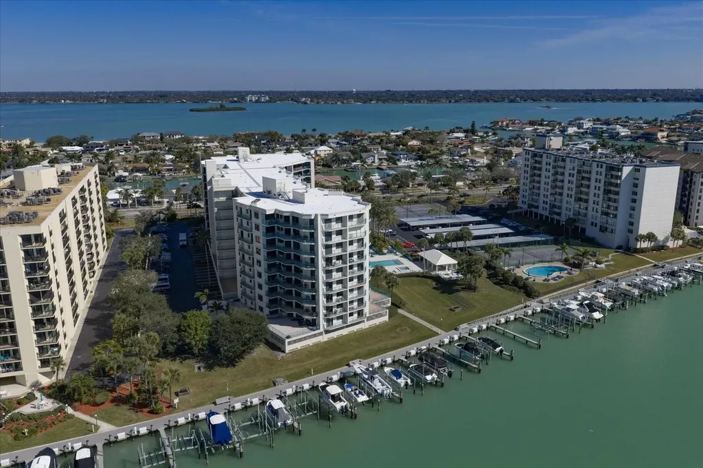 670 Island Way Clearwater Beach FL 33767