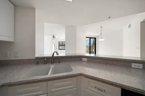 670 Island Way Clearwater Beach FL 33767