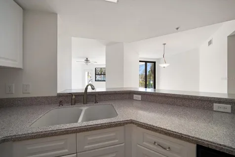 670 Island Way Clearwater Beach FL 33767