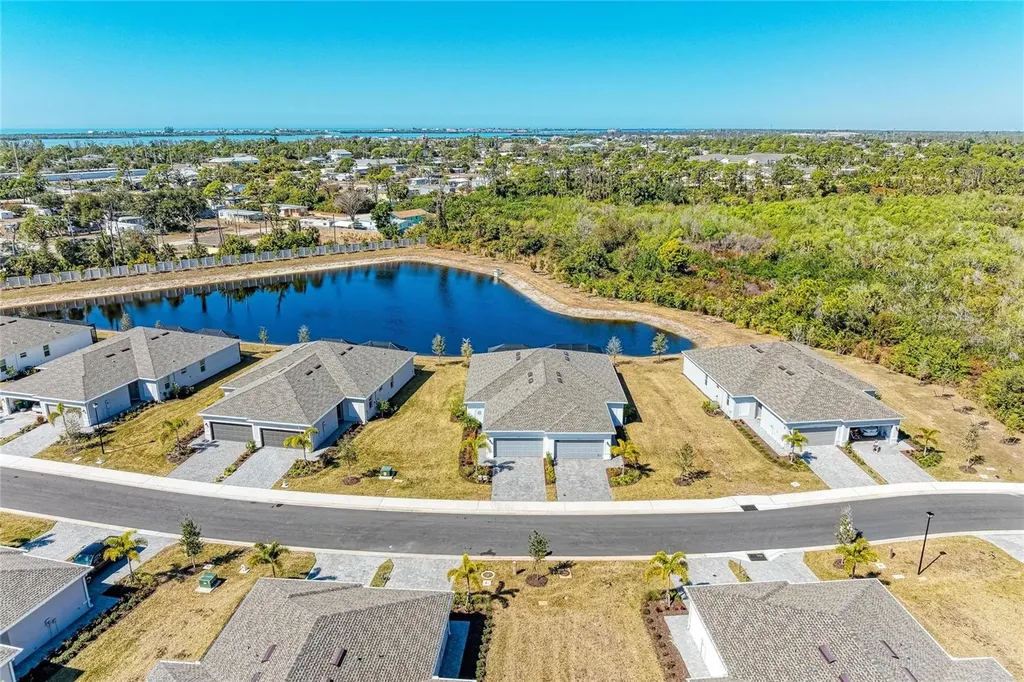 8613 Seasalt Loop Englewood FL 34224