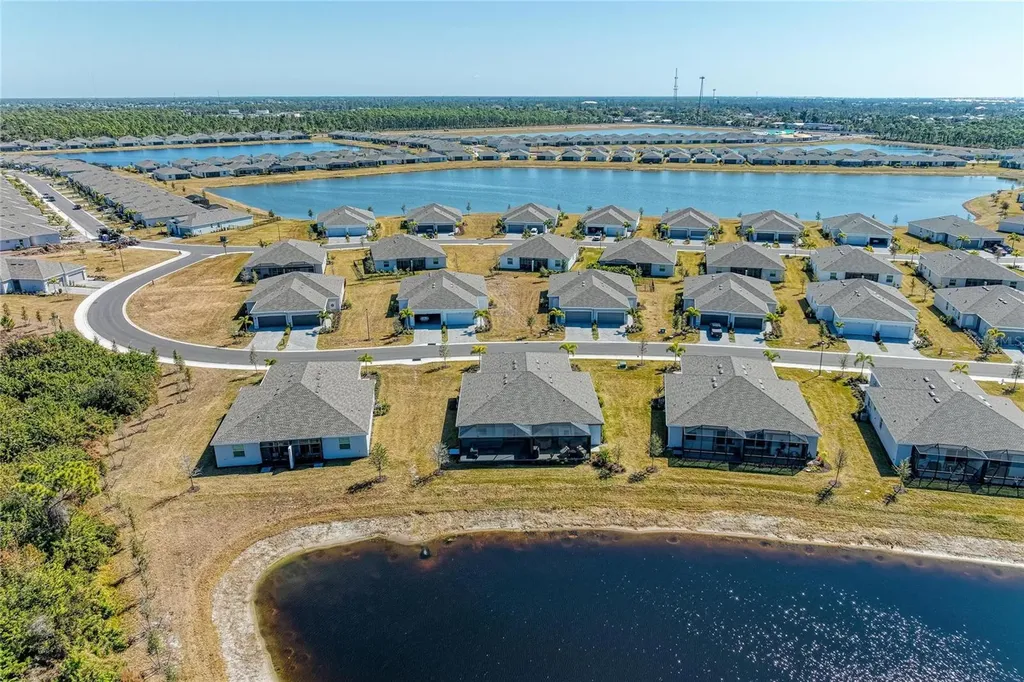 8613 Seasalt Loop Englewood FL 34224