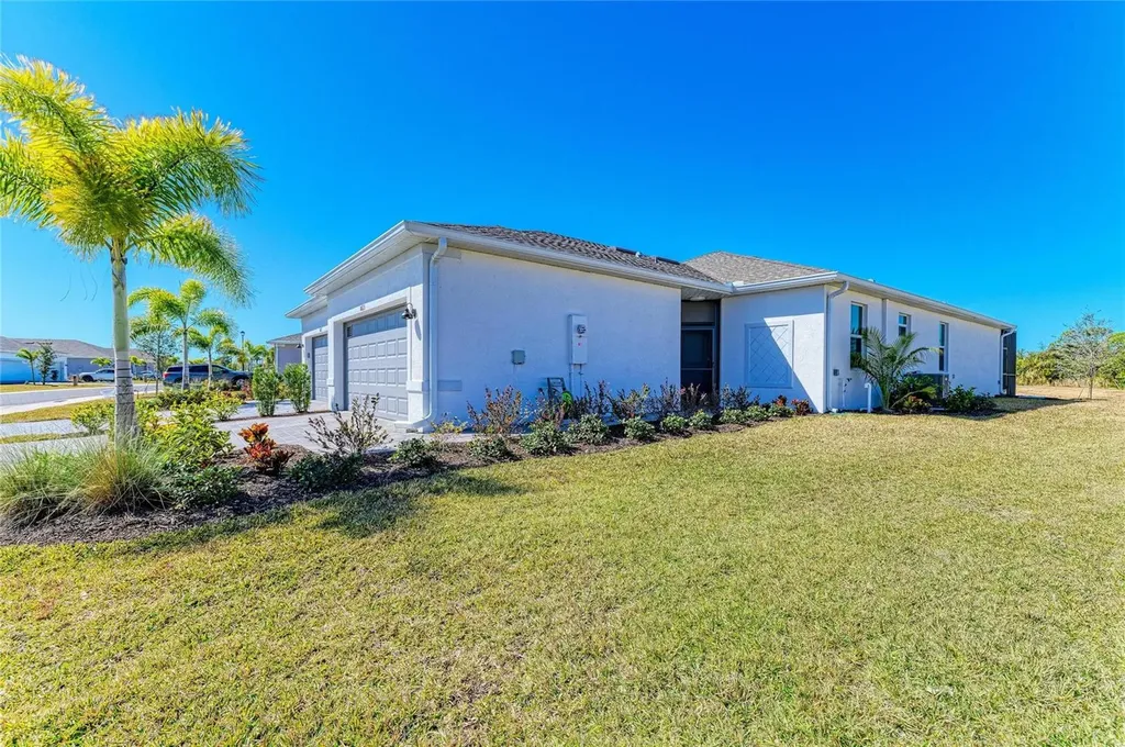 8613 Seasalt Loop Englewood FL 34224