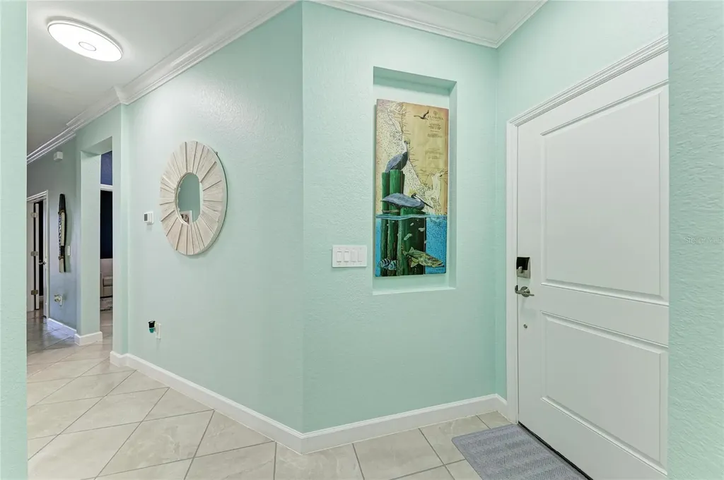 8613 Seasalt Loop Englewood FL 34224