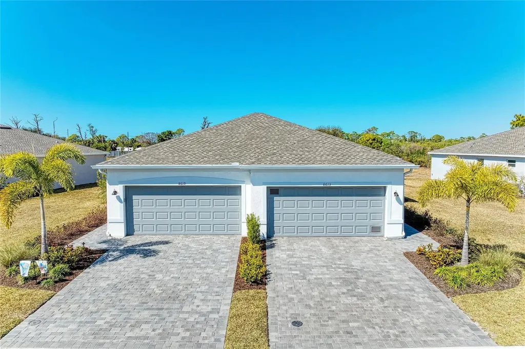 8613 Seasalt Loop Englewood FL 34224
