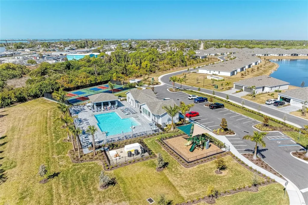 8613 Seasalt Loop Englewood FL 34224