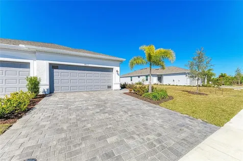 8613 Seasalt Loop Englewood FL 34224
