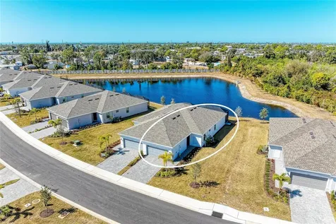 8613 Seasalt Loop Englewood FL 34224