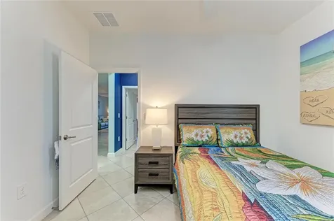 8613 Seasalt Loop Englewood FL 34224
