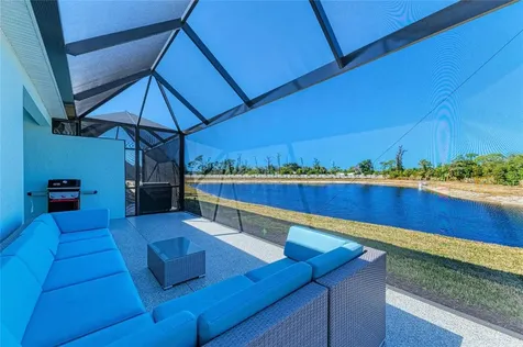 8613 Seasalt Loop Englewood FL 34224