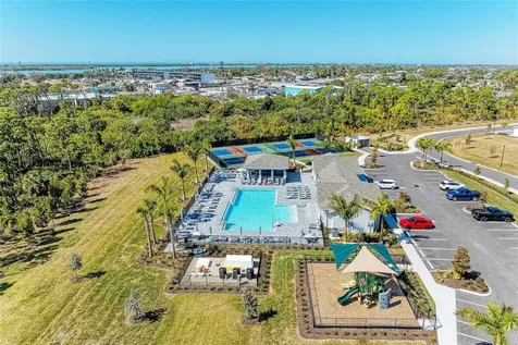 8613 Seasalt Loop Englewood FL 34224