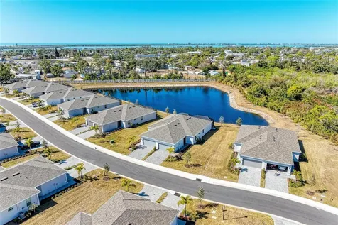 8613 Seasalt Loop Englewood FL 34224