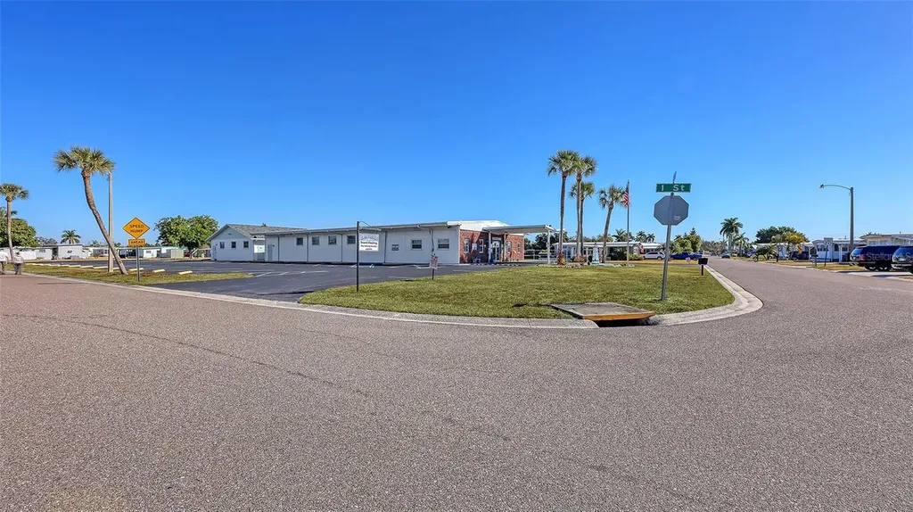 203 50th Avenue Plaza E Bradenton FL 34203