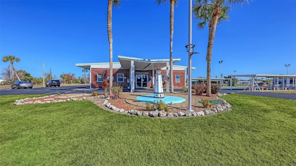 203 50th Avenue Plaza E Bradenton FL 34203