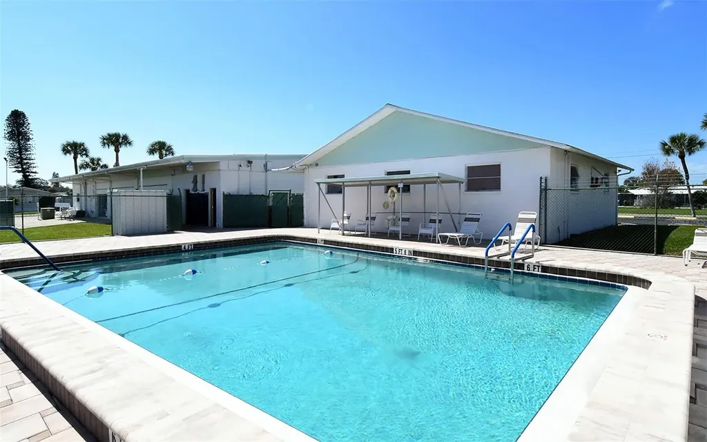 203 50th Avenue Plaza E Bradenton FL 34203