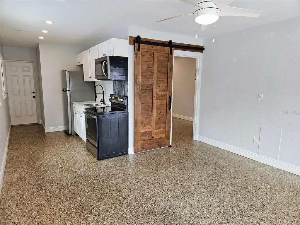 6801 48th Avenue N St Petersburg FL 33709