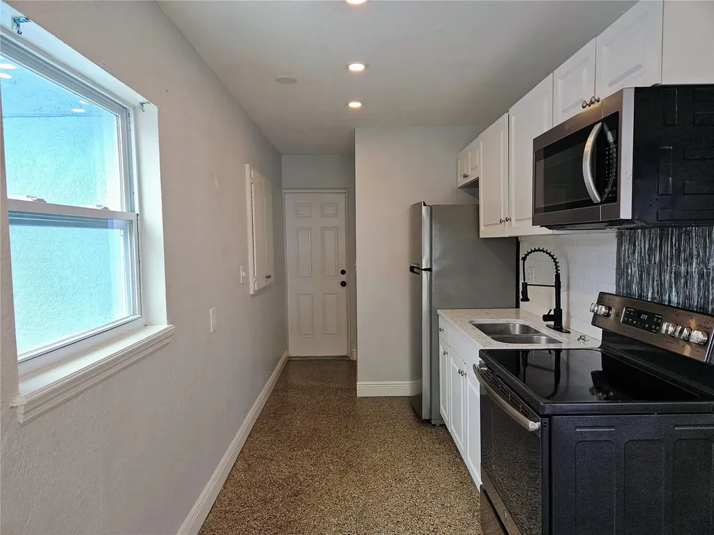 6801 48th Avenue N St Petersburg FL 33709