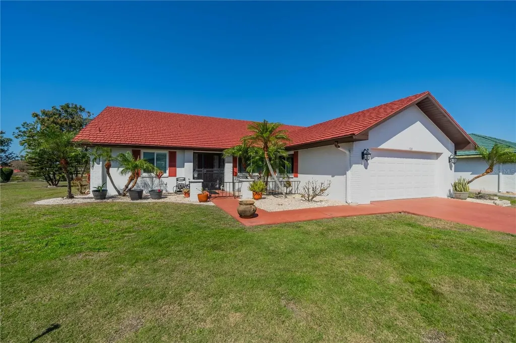 1723 Wolf Laurel Drive Sun City Center FL 33573