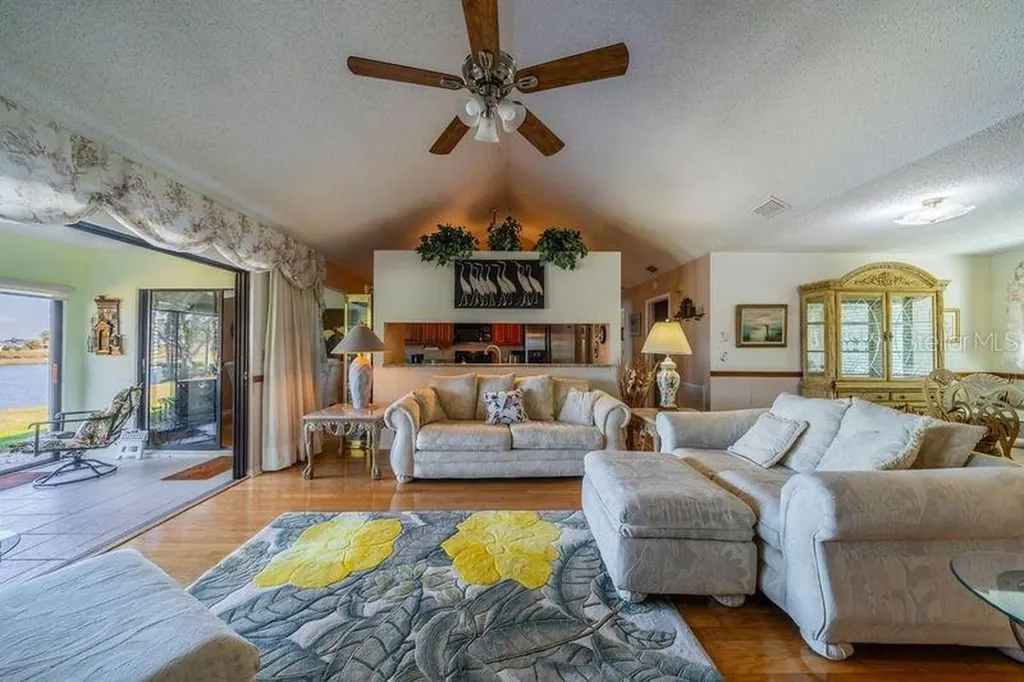 1723 Wolf Laurel Drive Sun City Center FL 33573