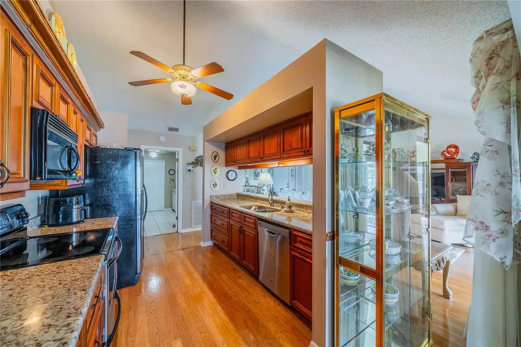1723 Wolf Laurel Drive Sun City Center FL 33573