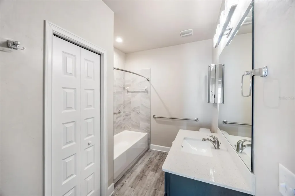12945 NW 12 Road Newberry FL 32669