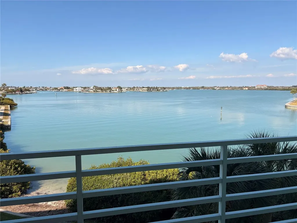 7979 Sailboat Key Boulevard S South Pasadena FL 33707
