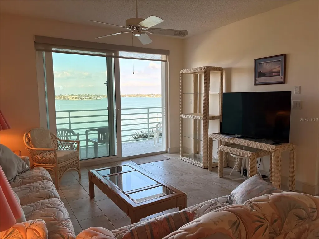 7979 Sailboat Key Boulevard S South Pasadena FL 33707