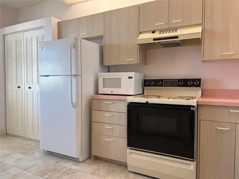7979 Sailboat Key Boulevard S South Pasadena FL 33707