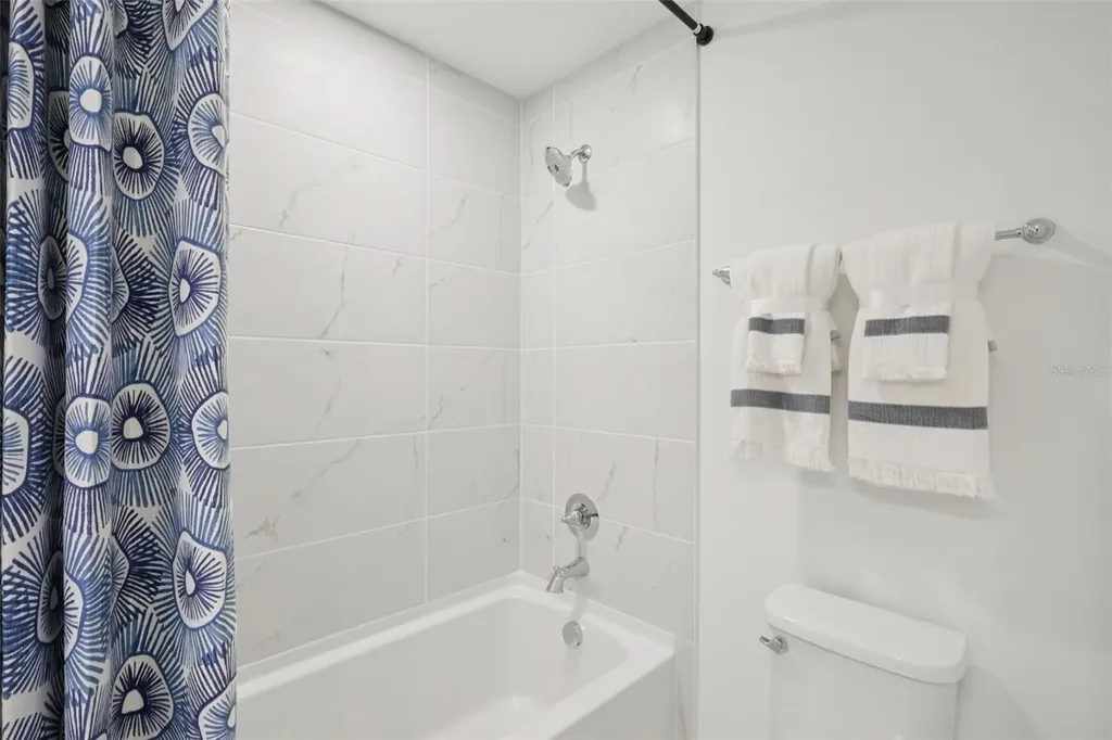 6856 Holcombe Down Drive Zephyrhills FL 33541