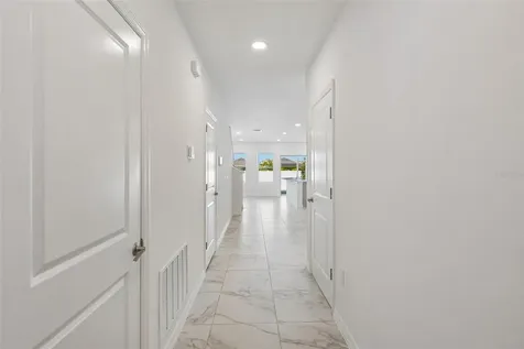 6856 Holcombe Down Drive Zephyrhills FL 33541