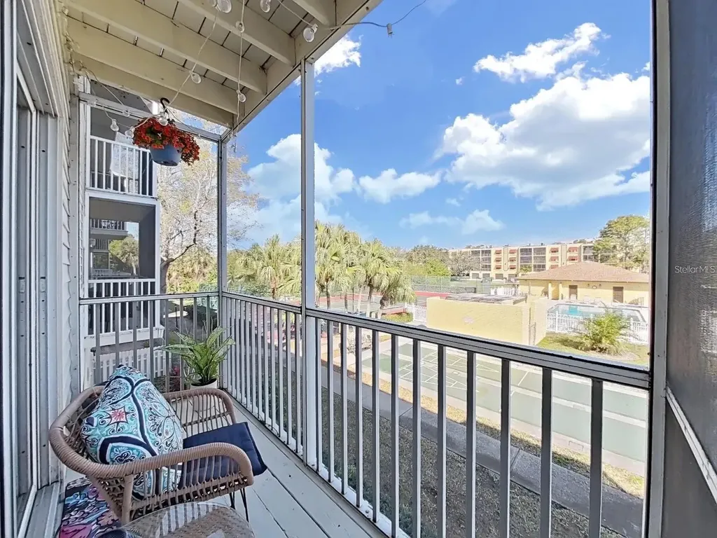 8229 Eagles Park Drive N St Petersburg FL 33709
