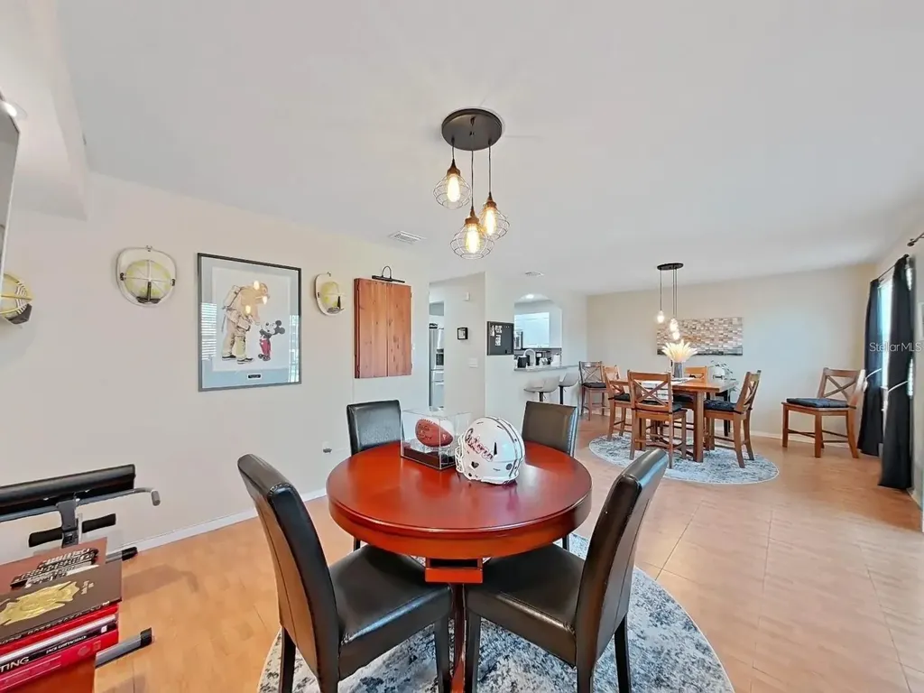 8229 Eagles Park Drive N St Petersburg FL 33709