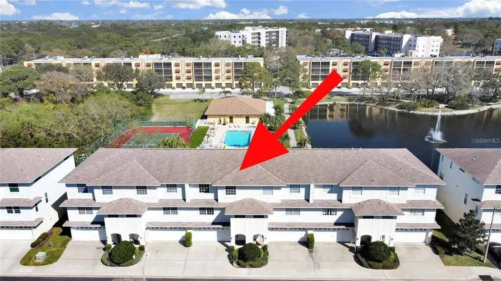 8229 Eagles Park Drive N St Petersburg FL 33709