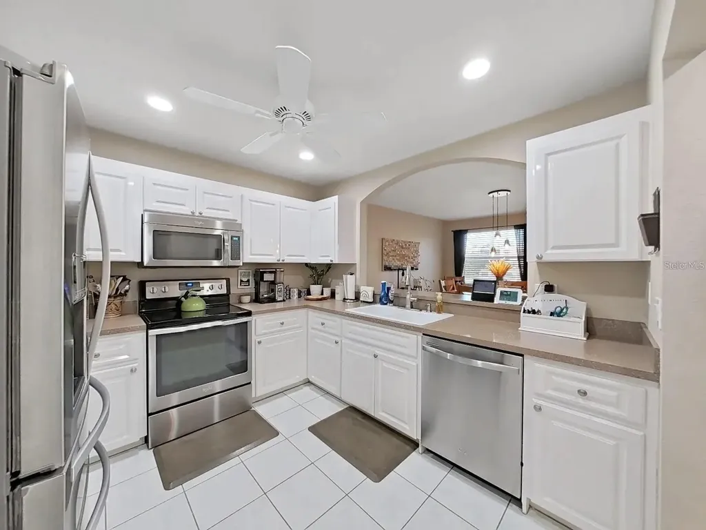8229 Eagles Park Drive N St Petersburg FL 33709