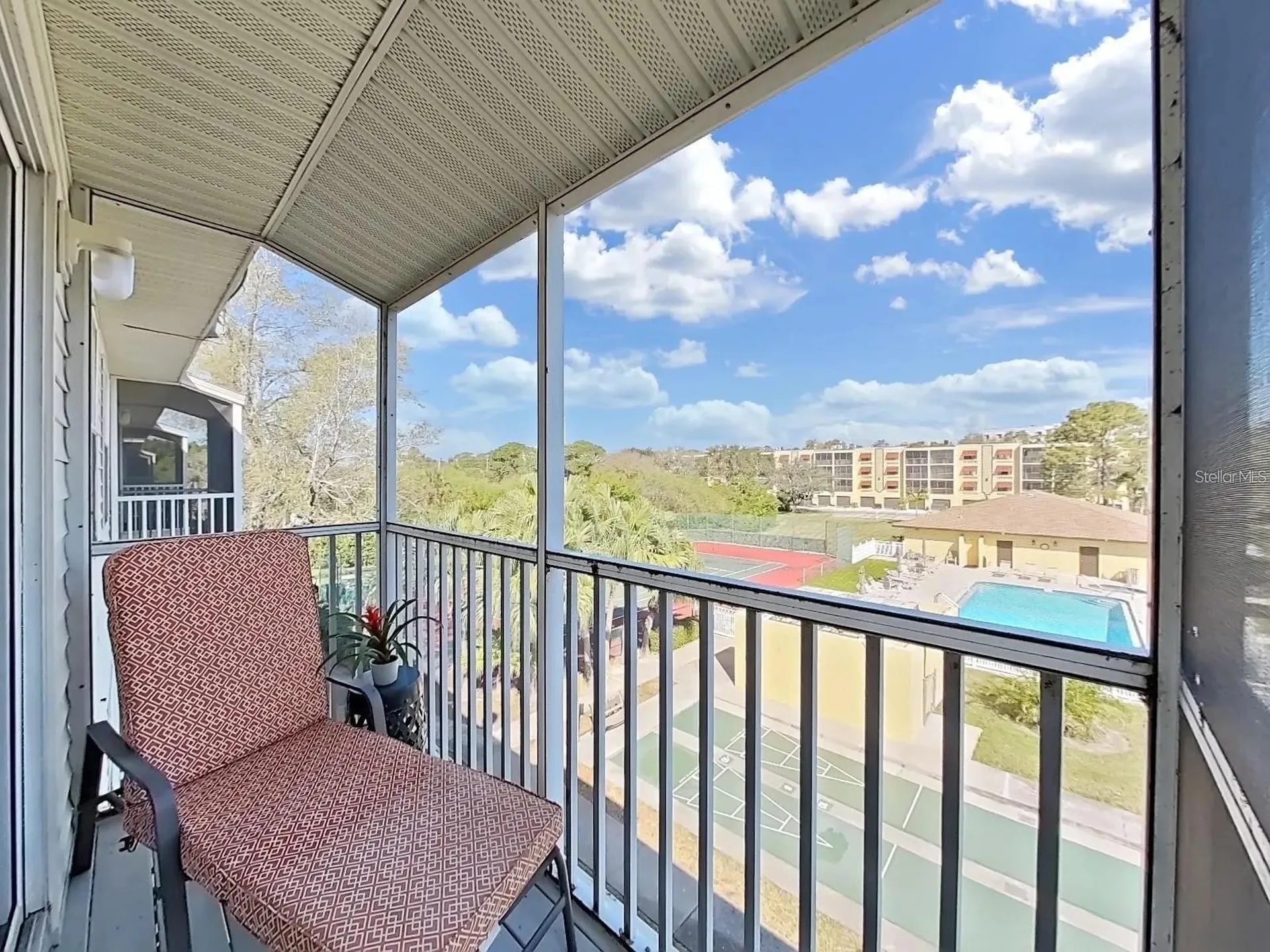 8229 Eagles Park Drive N St Petersburg FL 33709