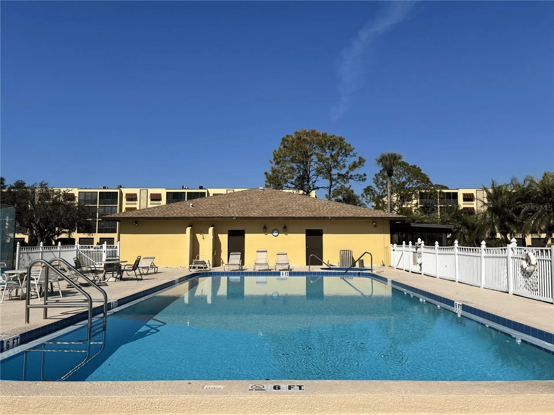 8229 Eagles Park Drive N St Petersburg FL 33709