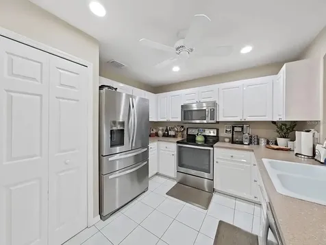 8229 Eagles Park Drive N St Petersburg FL 33709