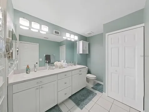 8229 Eagles Park Drive N St Petersburg FL 33709