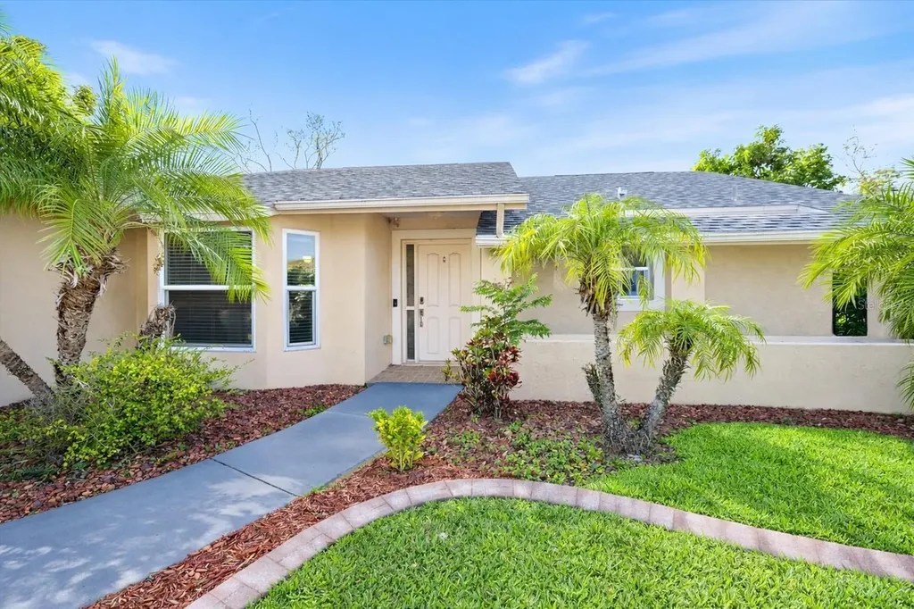 1627 Del Monte Court Venice FL 34293