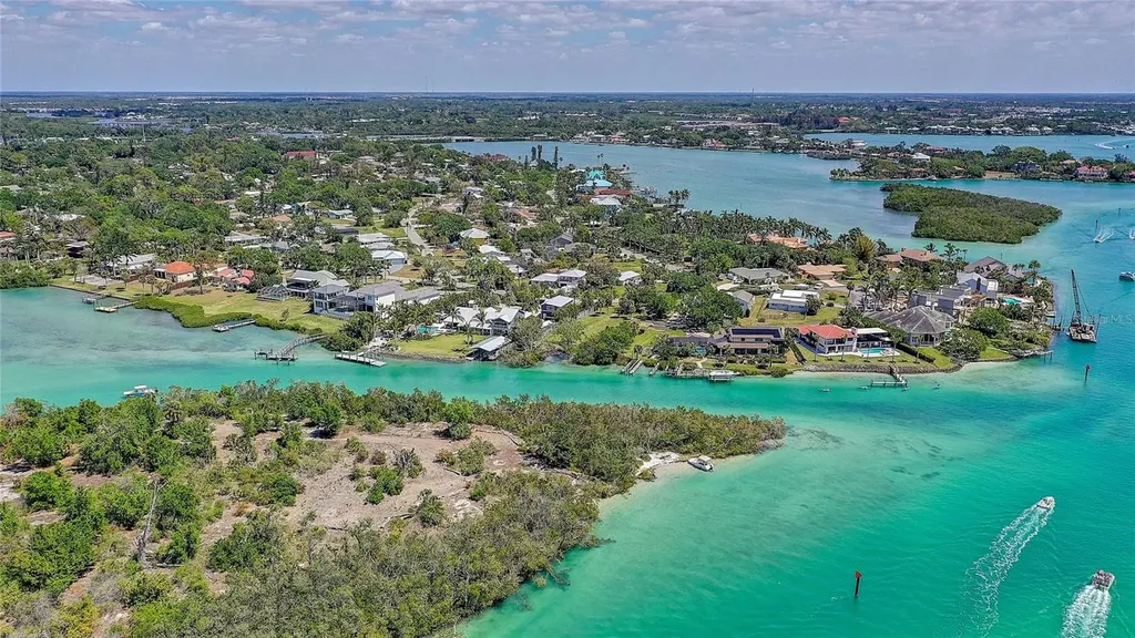 1627 Del Monte Court Venice FL 34293