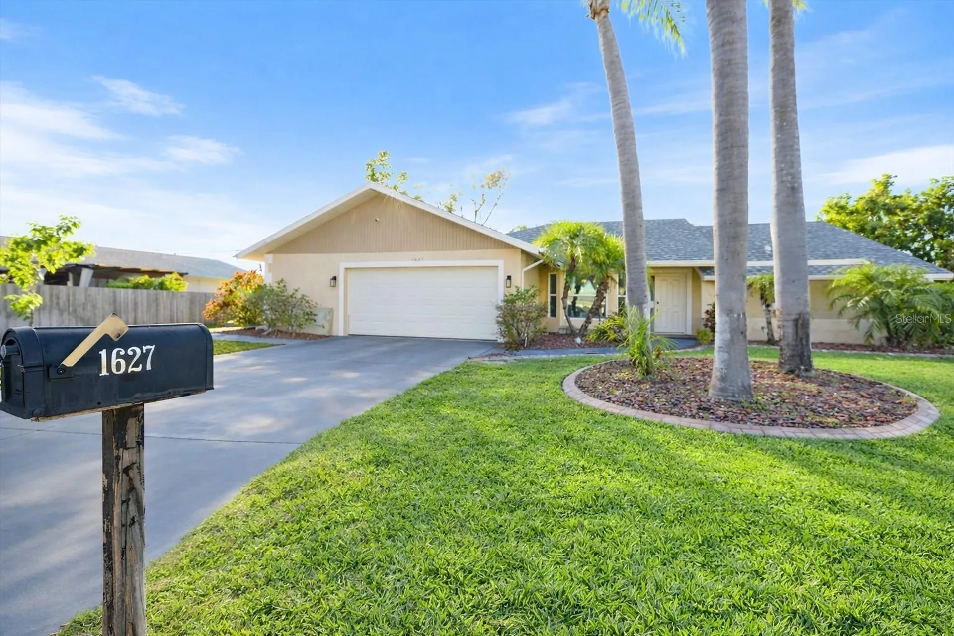 1627 Del Monte Court Venice FL 34293