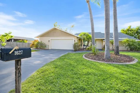 1627 Del Monte Court Venice FL 34293