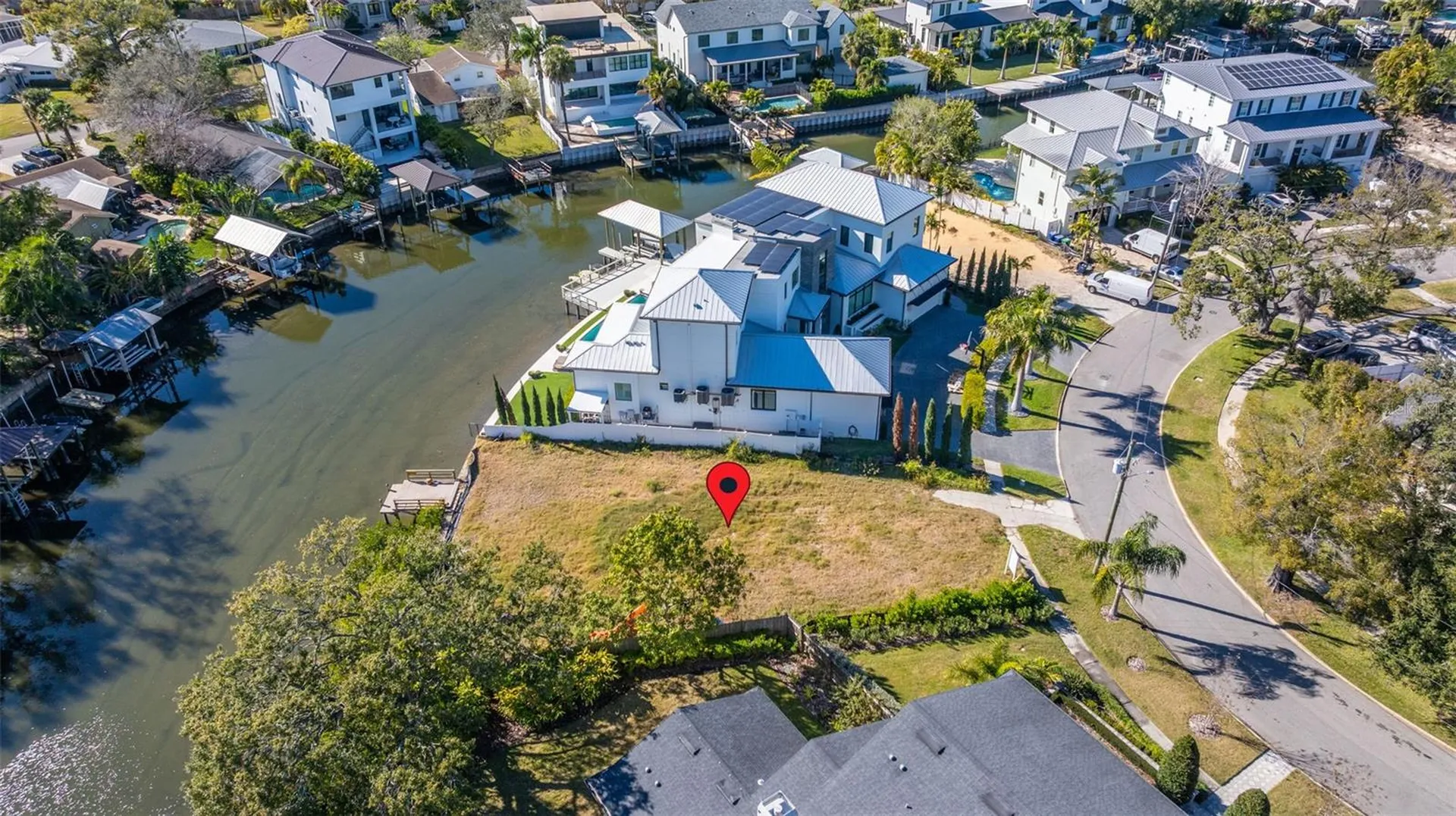 678 Geneva Place Tampa FL 33606